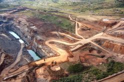 HIGH STAKES AT SOMKHELE <br>Mine expansion row puts lives on the line